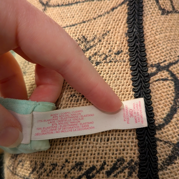 36D Victoria's Secret & Cacique Red, Mint, and Purple Bra Bundle - Picture 9 of 16